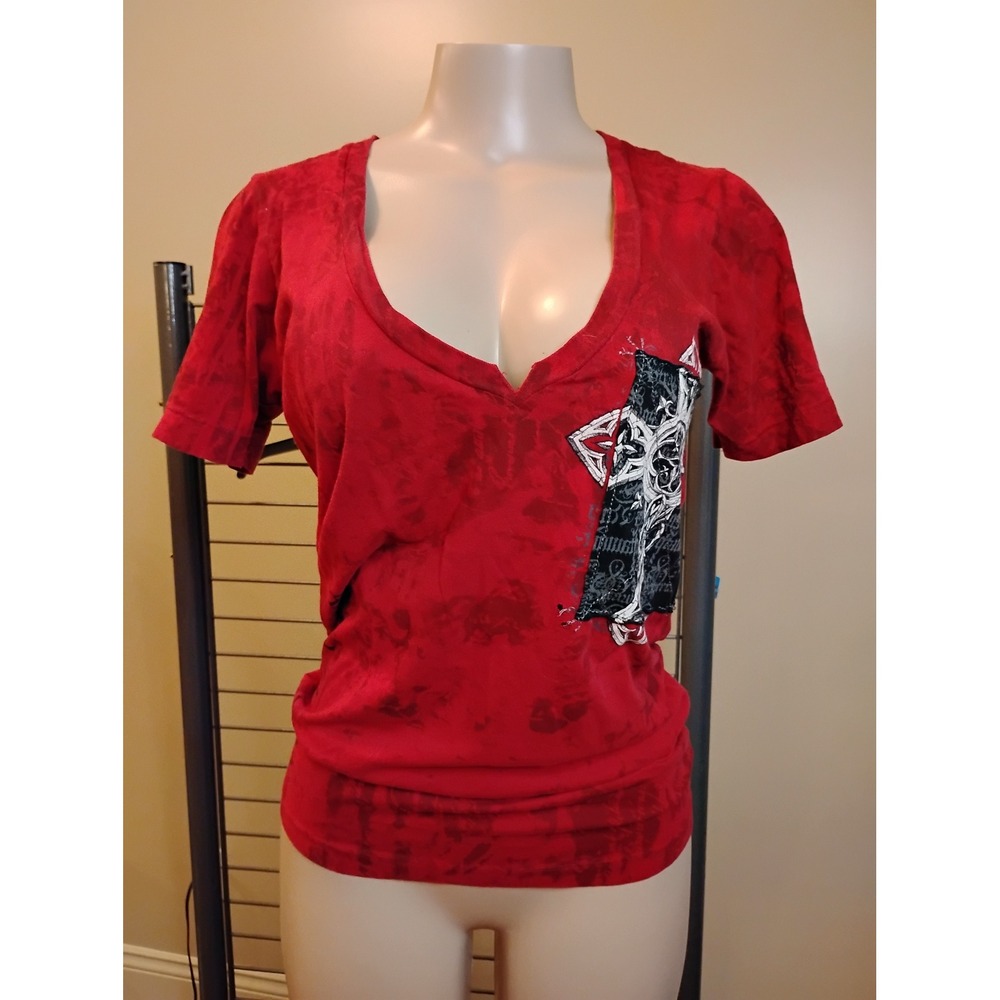 Affliction Los Angeles Red Acid Wash Gothic Cross Patch V-Neck T-Shirt Medium